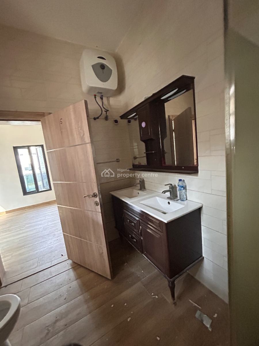 Beautifully Built 3 Bedroom Apartment, 2nd Toll Gate, Lekki, Lagos, Flat / Apartment for Rent