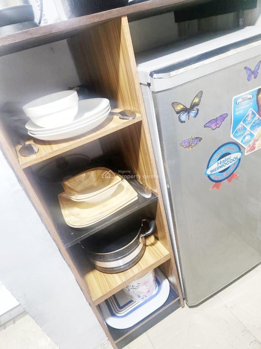 Well Maintained Mini Flat, Gra Phase 2, Magodo, Lagos, Mini Flat (room and Parlour) for Rent