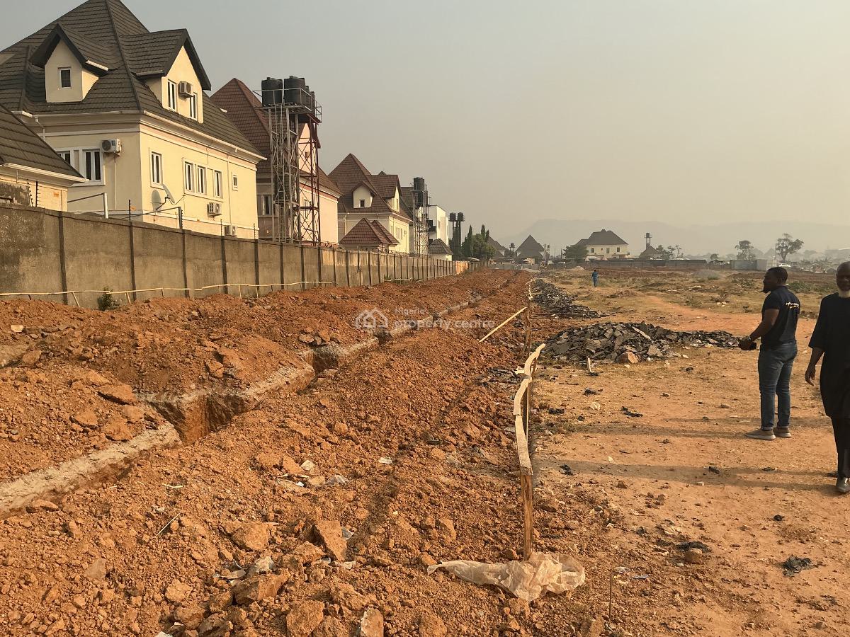 Queens Arcade, Efab Metropolis Gate., Karsana, Abuja, Commercial Property for Sale