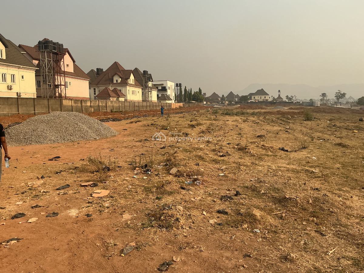 Queens Arcade, Efab Metropolis Gate., Karsana, Abuja, Commercial Property for Sale