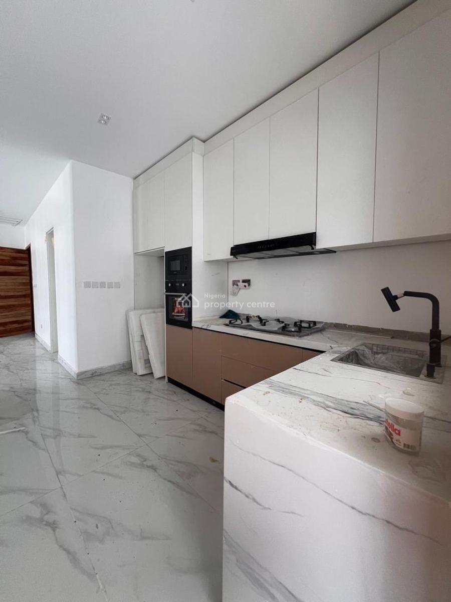 Very Spacious and Modern 2-bedroom Apartment, Lekki Phase 1, Lekki, Lagos, Block of Flats for Sale