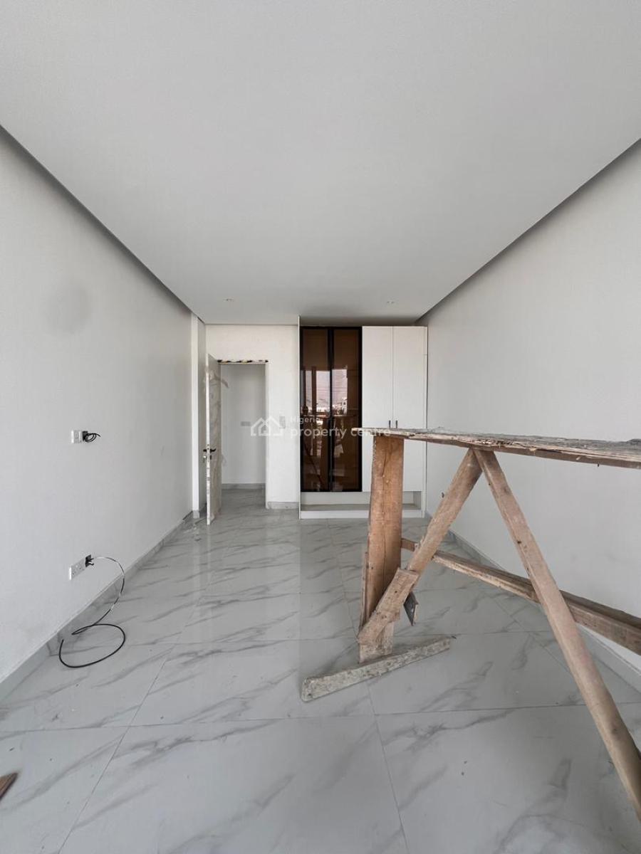 Very Spacious and Modern 2-bedroom Apartment, Lekki Phase 1, Lekki, Lagos, Block of Flats for Sale