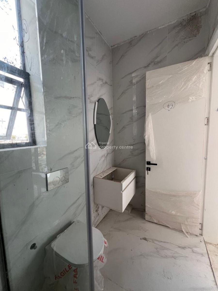 Very Spacious and Modern 2-bedroom Apartment, Lekki Phase 1, Lekki, Lagos, Block of Flats for Sale