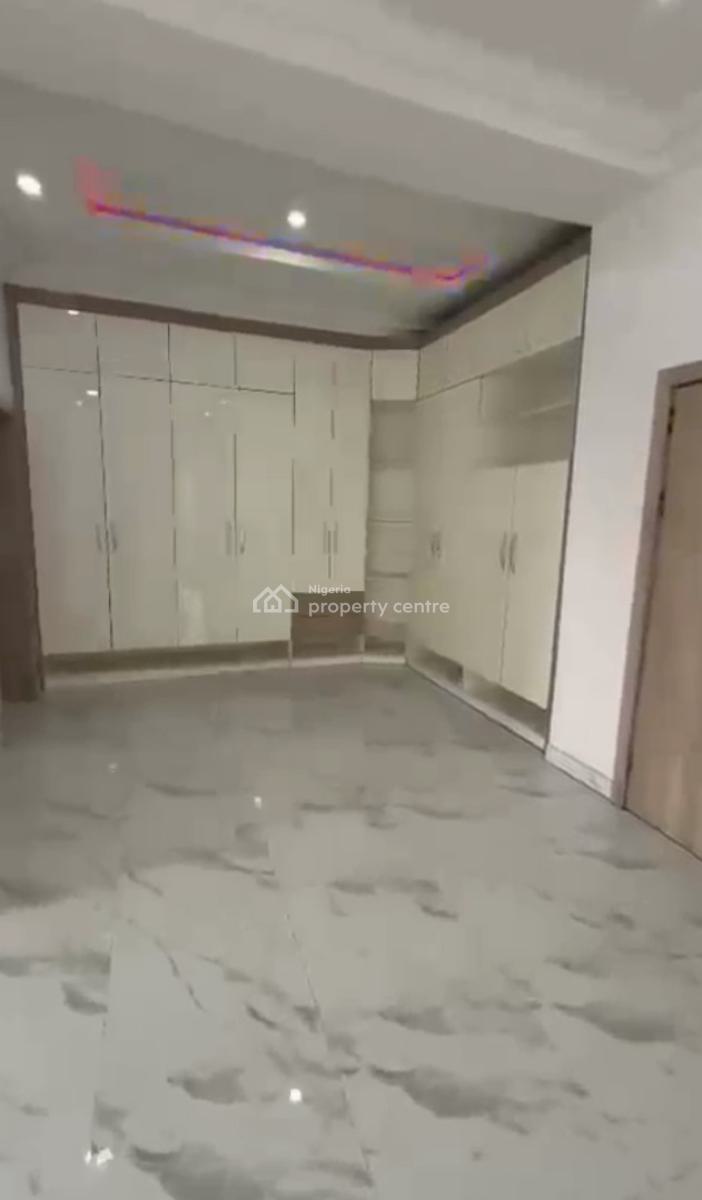 Commercial Space in a Very Busy and Secured Estate, Ikota, Lekki, Lagos, Shop for Rent