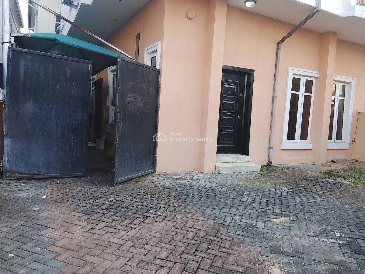 Well-maintained 4-bedroom Semi Detached Duplex in a Nice Estate, Silicon Vale Estate, Ologolo, Lekki, Lagos, Semi-detached Duplex for Rent