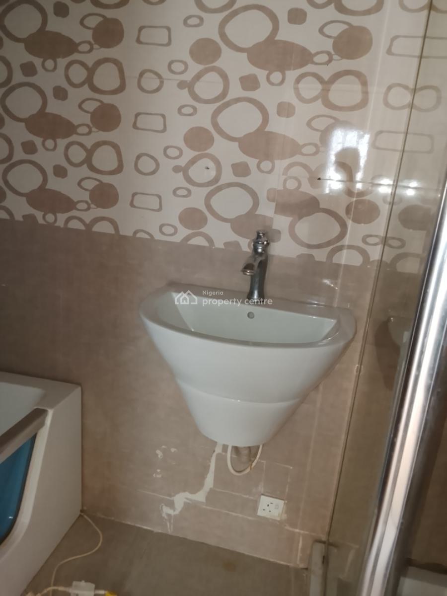 Well-maintained 4-bedroom Semi Detached Duplex in a Nice Estate, Silicon Vale Estate, Ologolo, Lekki, Lagos, Semi-detached Duplex for Rent