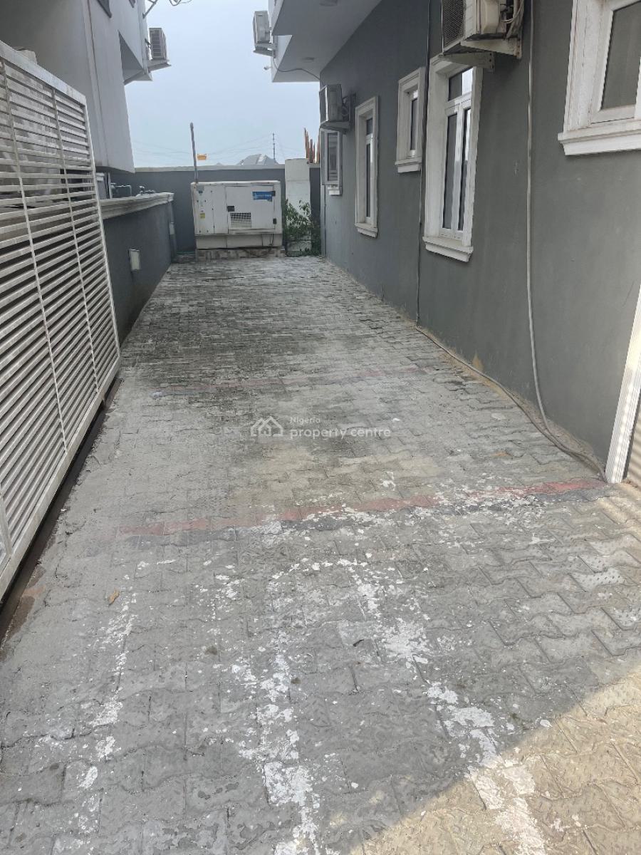5 Bedroom Fully Detached with a Room Bq, Brownstone Estate Off Kusenla Road, Ikate Elegushi, Lekki, Lagos, Detached Duplex for Sale