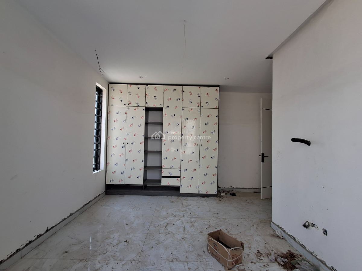 Exceptional 2 Bedrooms Flat, Off Freedom Way, Lekki Phase 1, Lekki, Lagos, Flat / Apartment for Sale