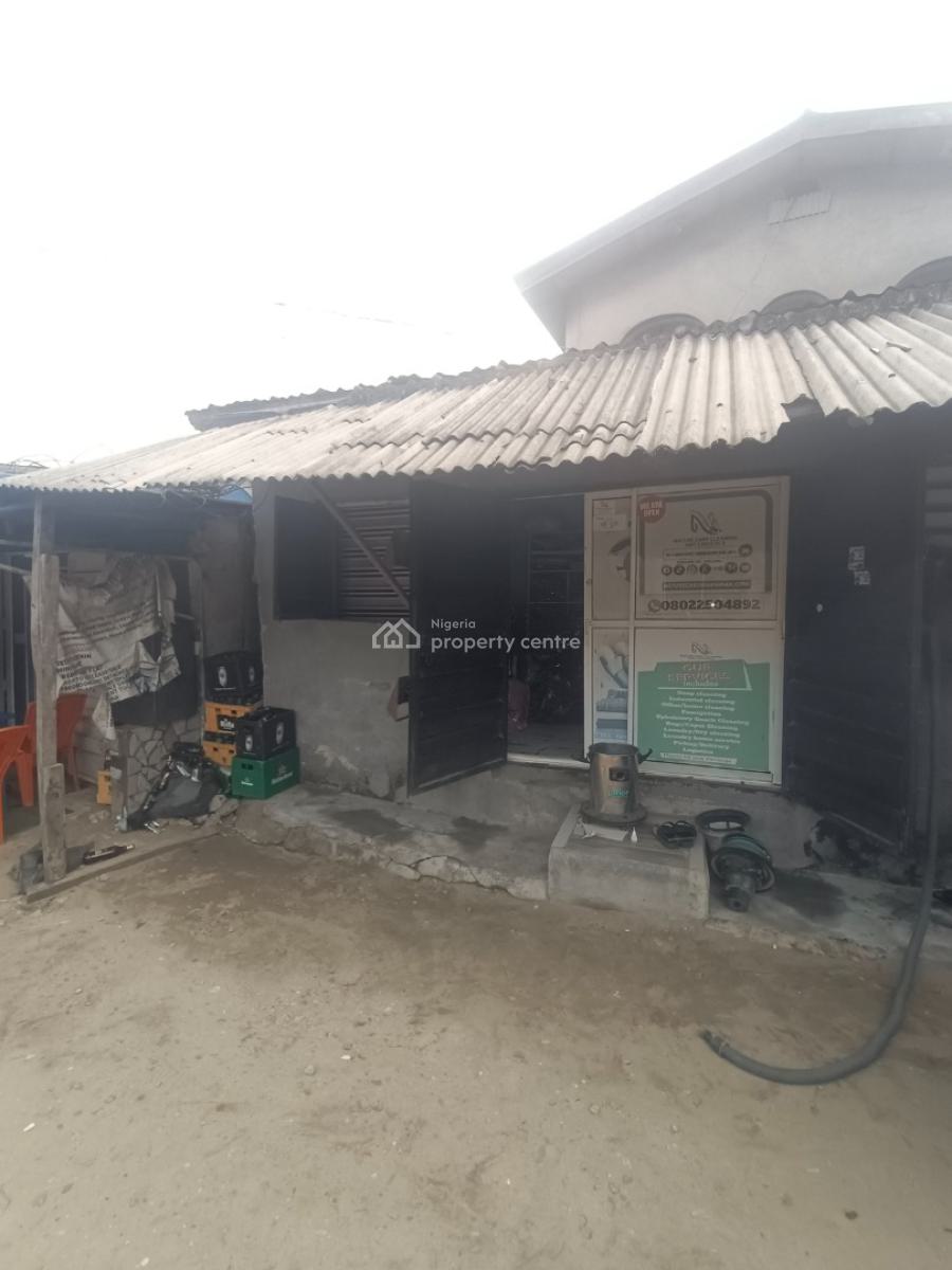 Shop Space, Thomas Estate, Ajah, Lagos, Shop for Rent