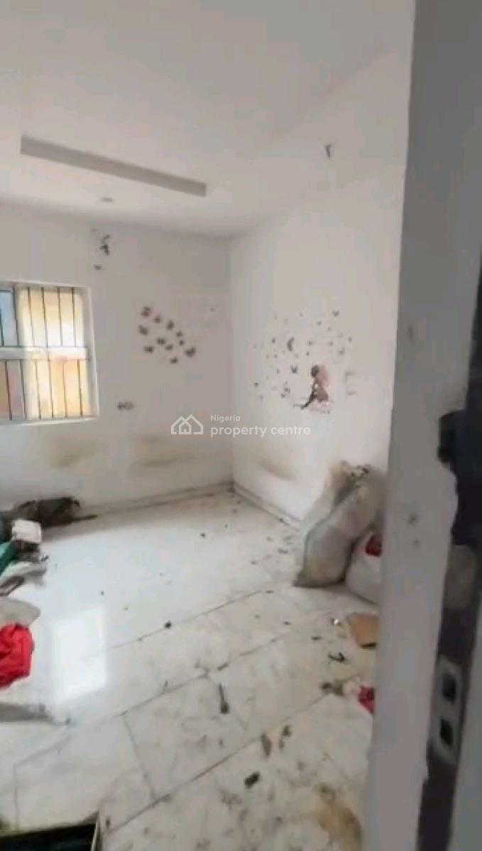 2 Units of Self Contain Apartment, Off Ibrahim Alli Street, Ladilak, Shomolu, Lagos, Self Contain (single Rooms) for Rent