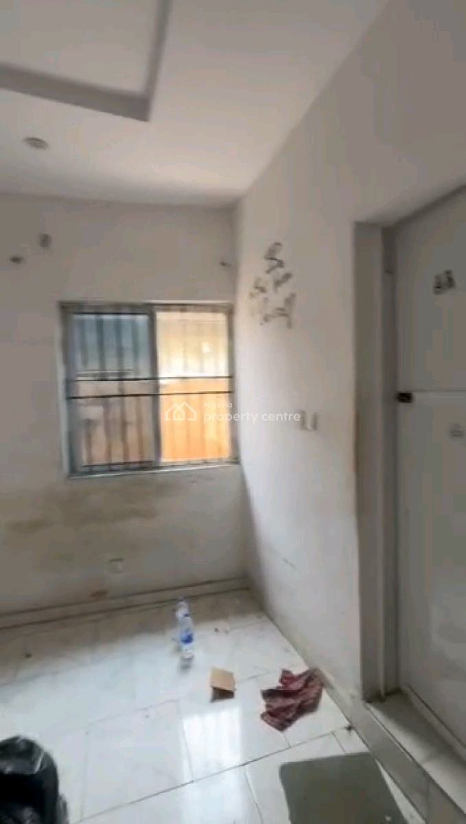 2 Units of Self Contain Apartment, Off Ibrahim Alli Street, Ladilak, Shomolu, Lagos, Self Contain (single Rooms) for Rent