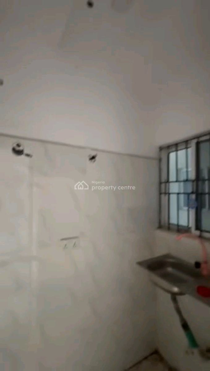 2 Units of Self Contain Apartment, Off Ibrahim Alli Street, Ladilak, Shomolu, Lagos, Self Contain (single Rooms) for Rent
