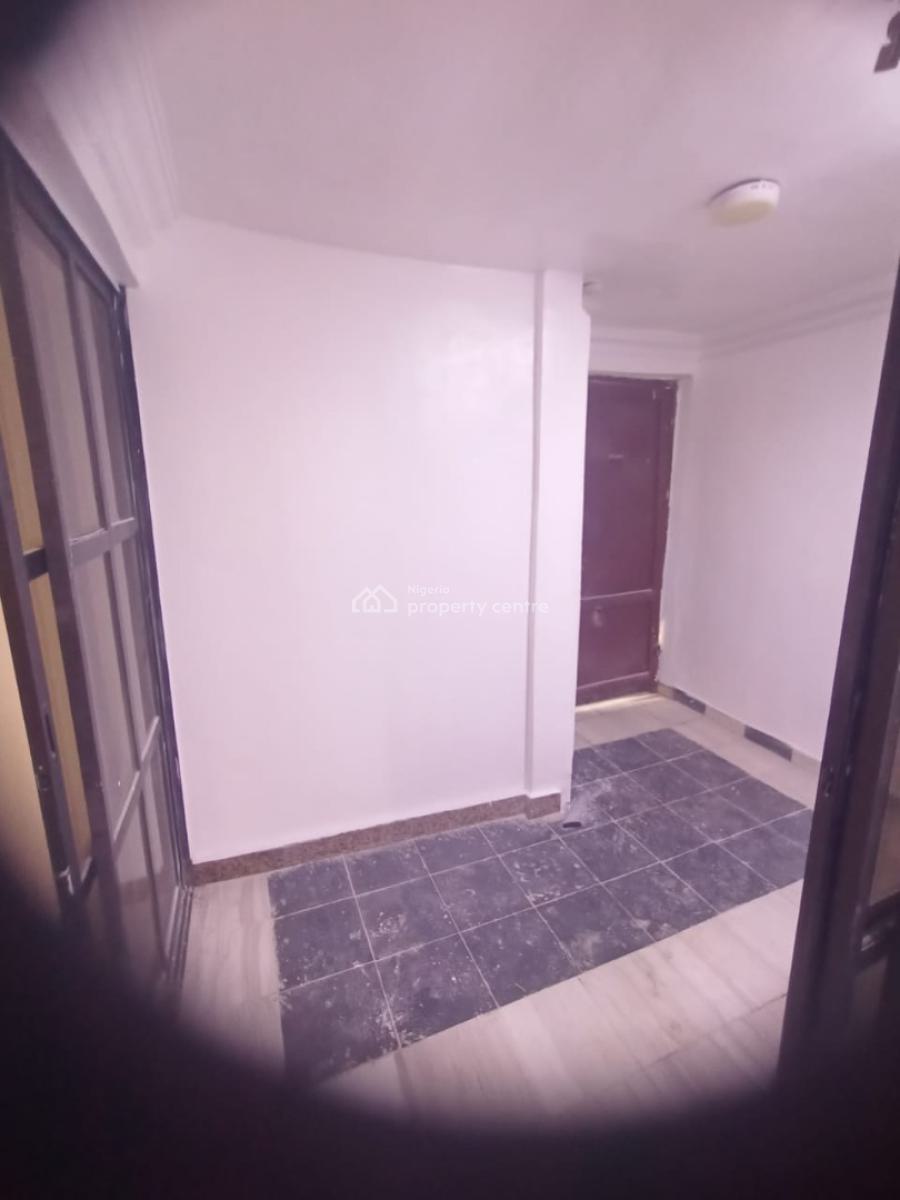 a Decent Mini Townhouse with 3 Rooms, Lekki Phase 1, Lekki, Lagos, Office Space for Rent