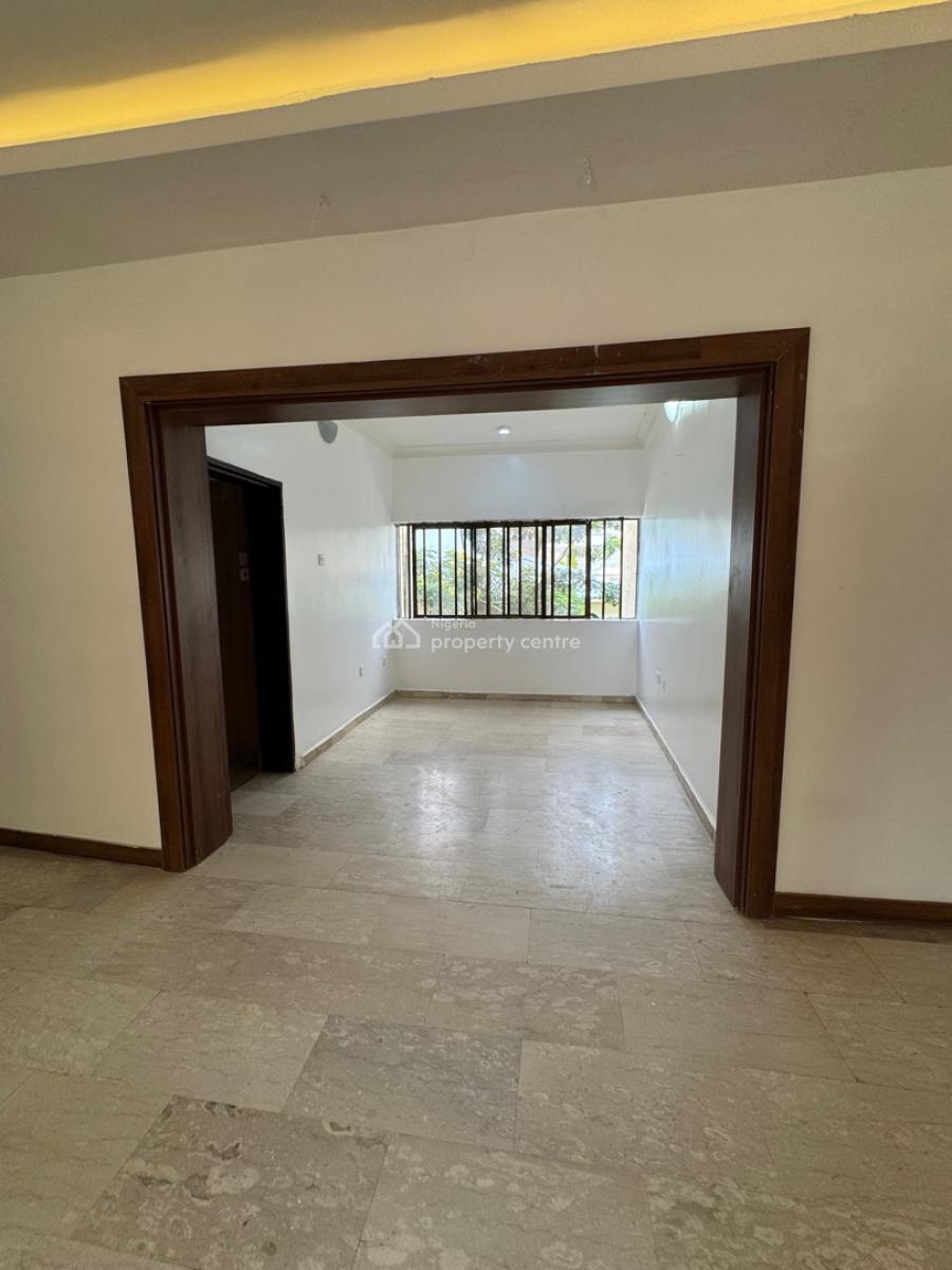 Luxurious 3 Bedrooms Spacious Apartment, Inside a Gated Community, Maitama District, Abuja, Flat / Apartment for Rent