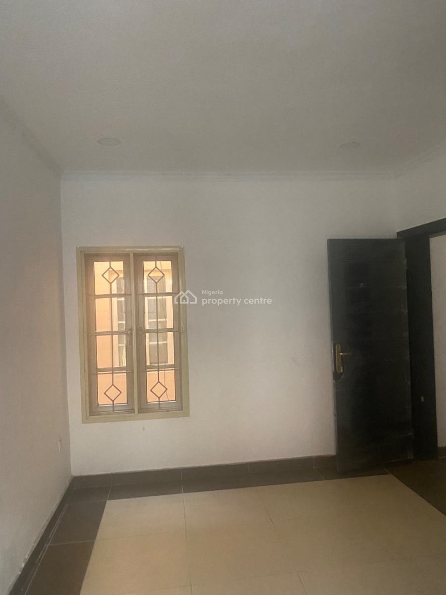 a Luxury 4 Bedroom Duplex with 2 Bedrooms Bq, Olaleye New Town, Iponri, Surulere, Lagos, Terraced Duplex for Sale