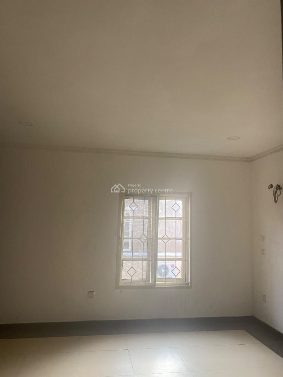 a Luxury 4 Bedroom Duplex with 2 Bedrooms Bq, Olaleye New Town, Iponri, Surulere, Lagos, Terraced Duplex for Sale