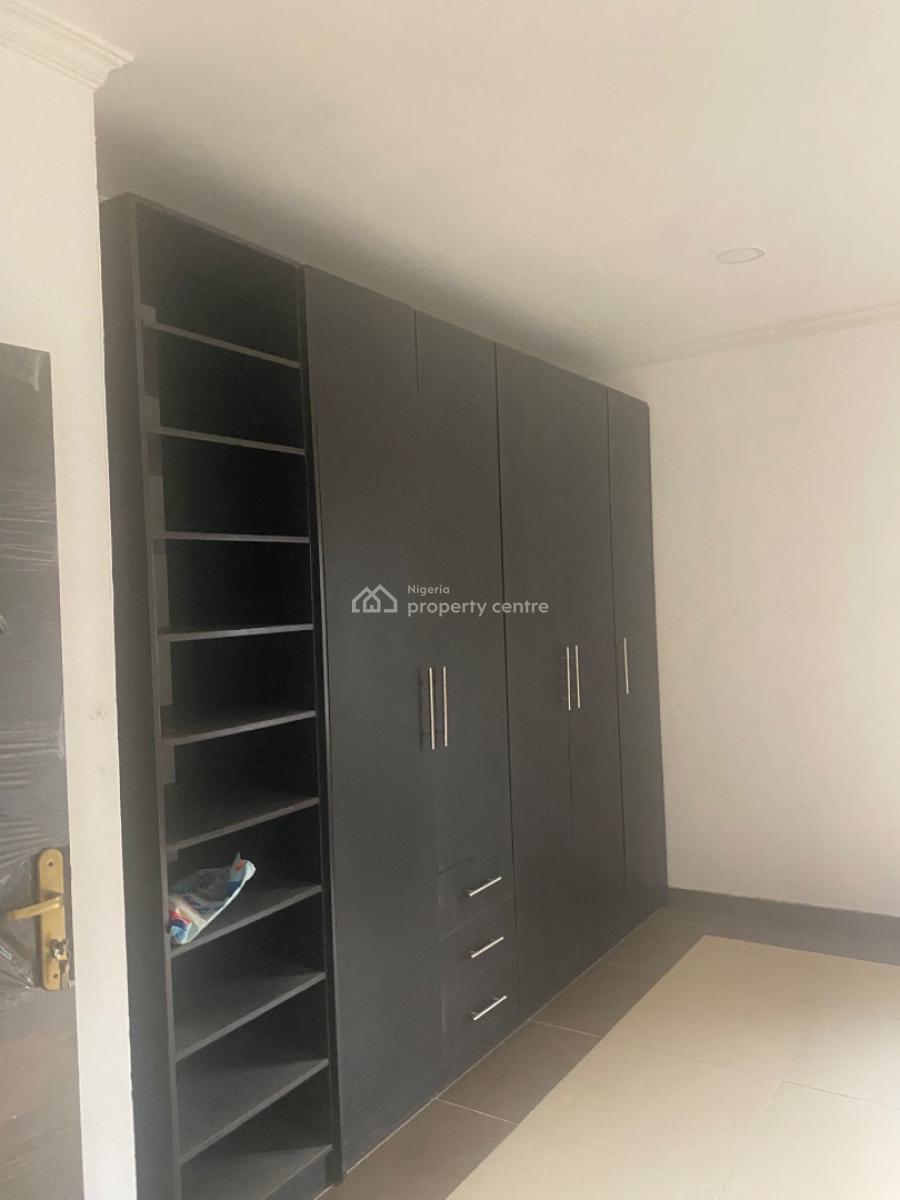 a Luxury 4 Bedroom Duplex with 2 Bedrooms Bq, Olaleye New Town, Iponri, Surulere, Lagos, Terraced Duplex for Sale