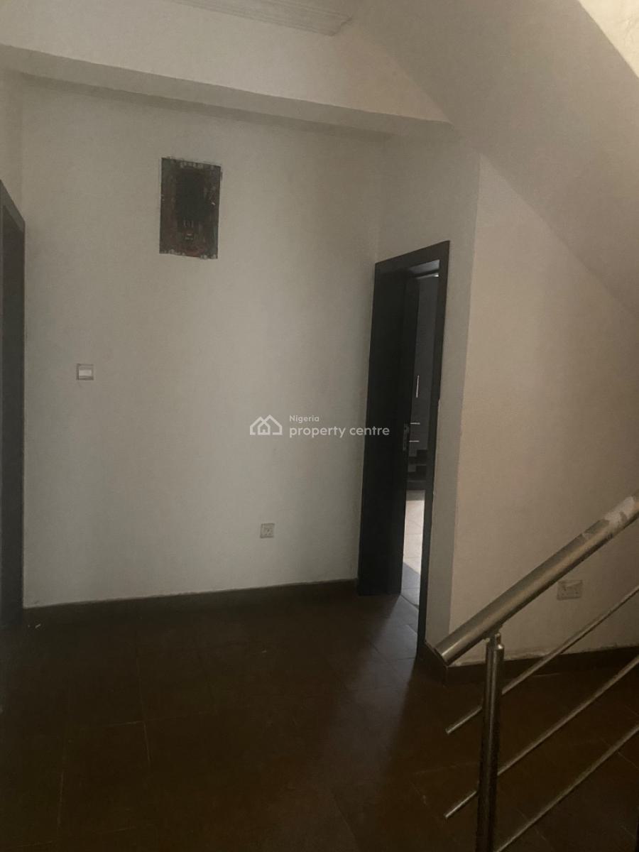 a Luxury 4 Bedroom Duplex with 2 Bedrooms Bq, Olaleye New Town, Iponri, Surulere, Lagos, Terraced Duplex for Sale