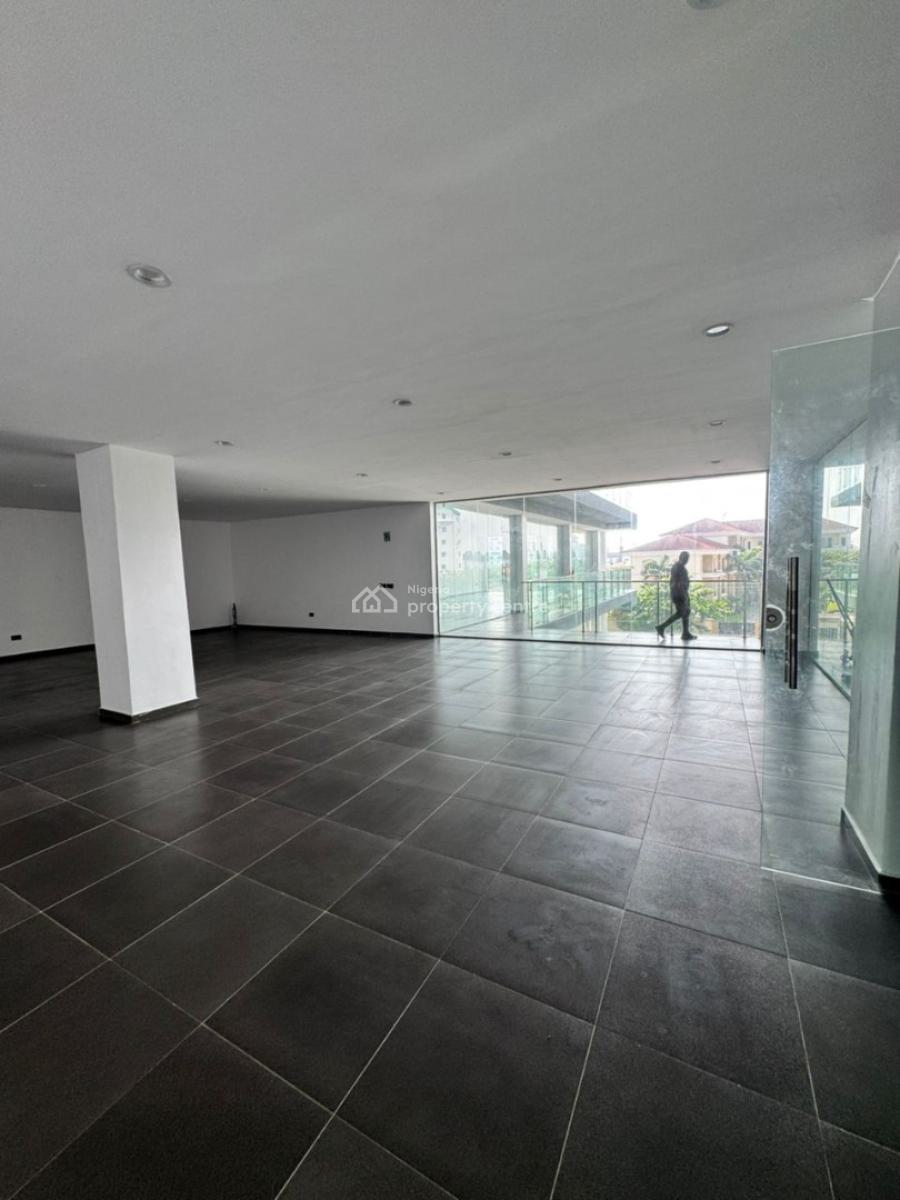 174sqm Front-facing Commercial Space, Lekki Phase 1, Lekki, Lagos, Commercial Property for Rent