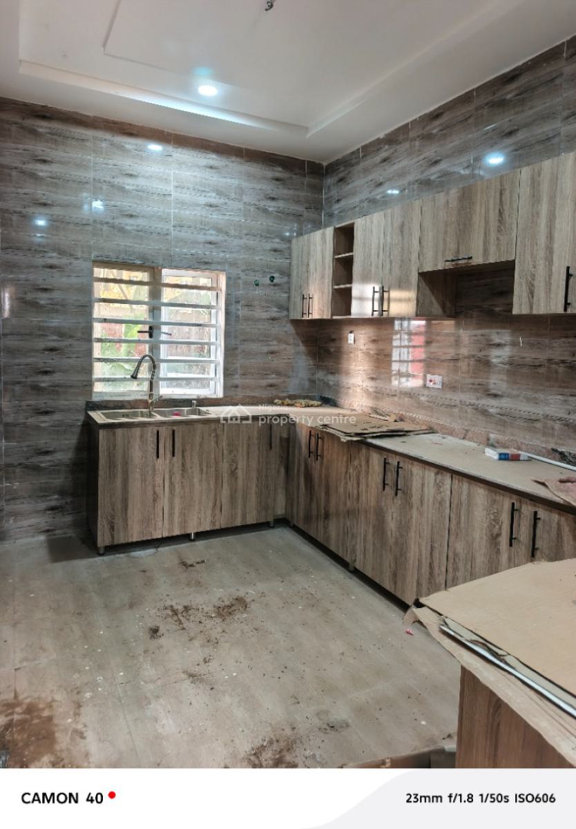 Spacious 2 Bedroom Flat with Bq, Idu Industrial, Abuja, Flat / Apartment for Rent