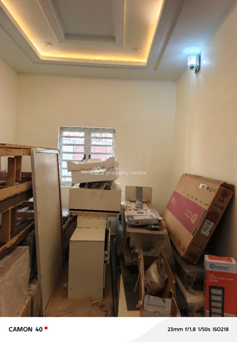 Spacious 2 Bedroom Flat with Bq, Idu Industrial, Abuja, Flat / Apartment for Rent