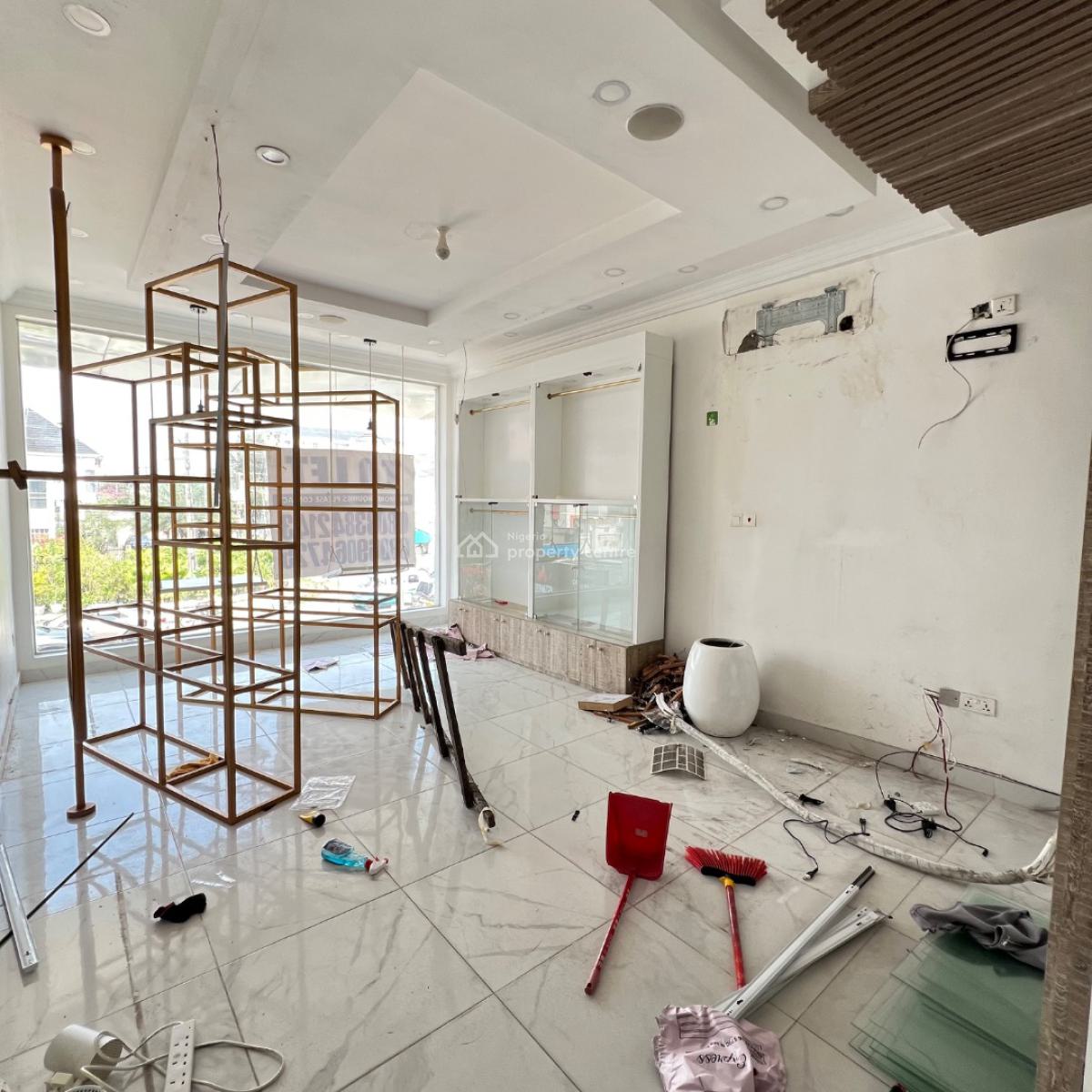 Office / Shop Space, Lekki Phase 1, Lekki, Lagos, Shop for Rent