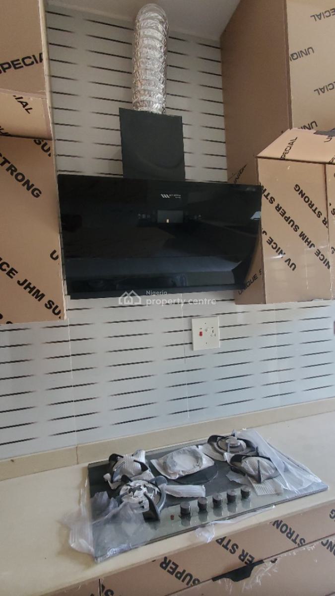 1 Unit of 6 Bedroom Duplex, 2 Unit 2 Bedroom Apartment, Lekki Phase 2, Lekki, Lagos, Detached Duplex for Sale