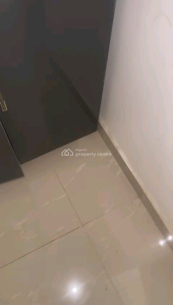 a Standard Room Self, Off Onike Road, Onike, Yaba, Lagos, Self Contain (single Rooms) for Rent