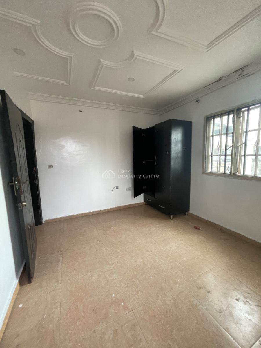 Very Nice Spacious 2 Bedroom Flat, Upstairs, Balogun Estate, Sangotedo, Ajah, Lagos, Flat / Apartment for Rent
