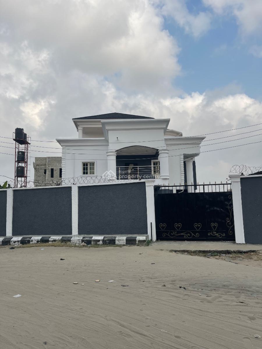 Very Nice Spacious 2 Bedroom Flat, Upstairs, Balogun Estate, Sangotedo, Ajah, Lagos, Flat / Apartment for Rent