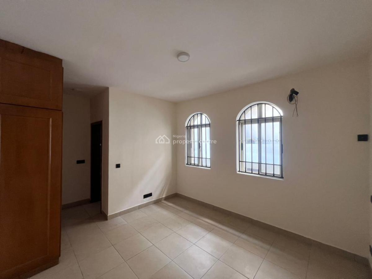 3 Bedroom Apartment, Right Hand Side, Lekki Phase 1, Lekki, Lagos, Flat / Apartment for Rent