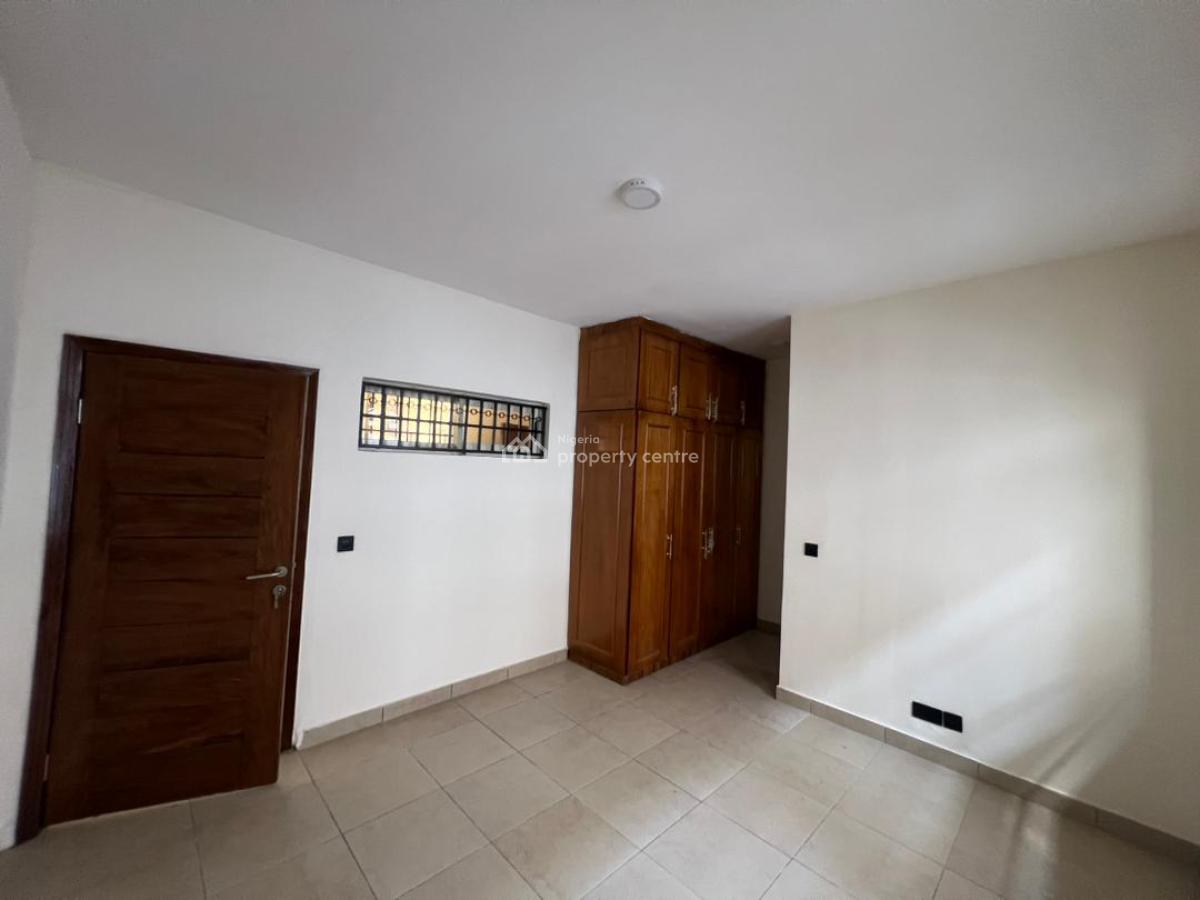 3 Bedroom Apartment, Right Hand Side, Lekki Phase 1, Lekki, Lagos, Flat / Apartment for Rent