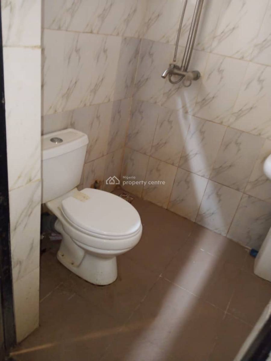 Luxurious 2 Bedroom Flat, Giwa Estate, Ado, Ajah, Lagos, Flat / Apartment for Rent