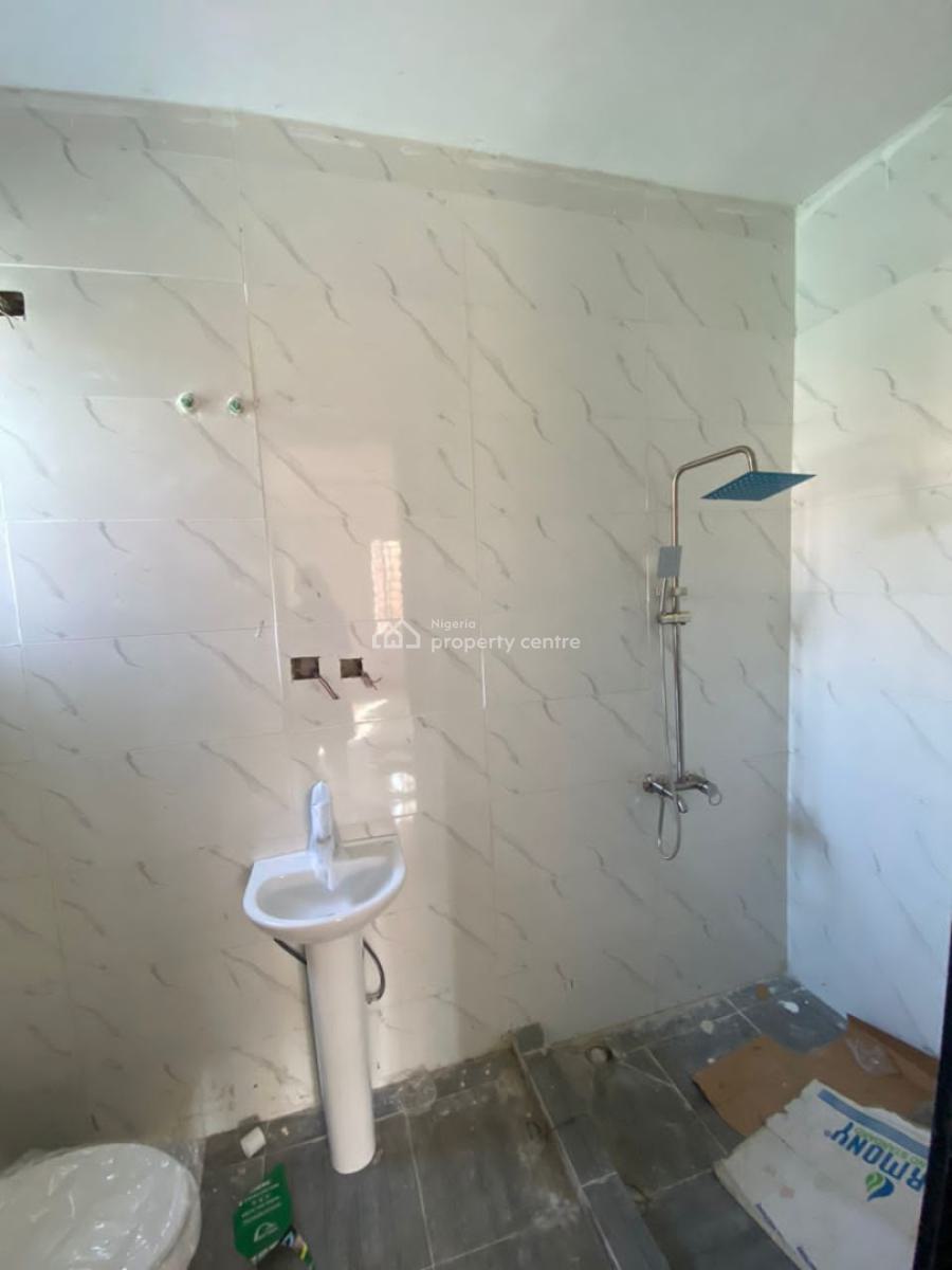 Exquisite 2 Bedroom Apartment, Salem, Lekki Phase 1, Lekki, Lagos, Flat / Apartment for Sale