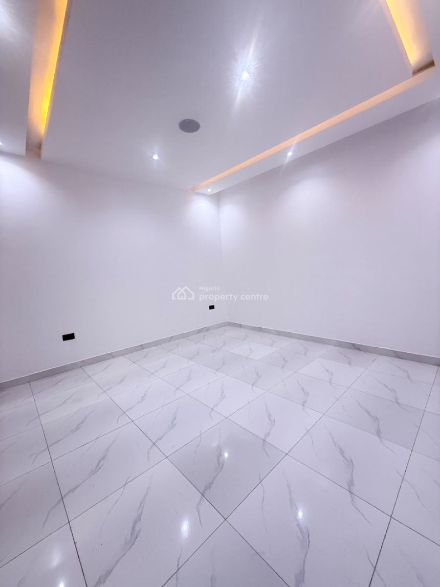 Luxury 3-bedroom Apartment Available, Lekki Phase 1, Lekki, Lagos, Flat / Apartment for Sale