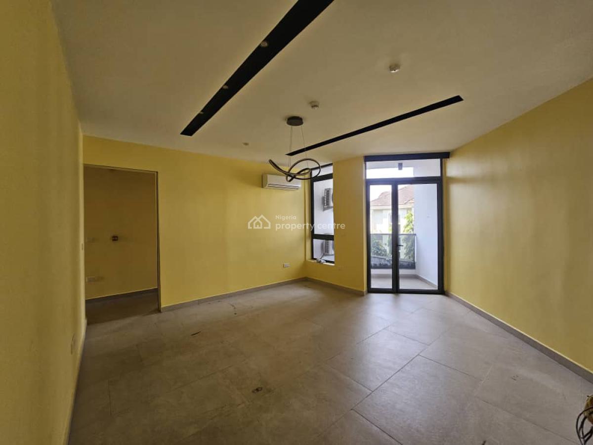 Luxury 3 Bedrooms Flat with Bq,gym,elevator. Etc, Off Queens Drive., Old Ikoyi, Ikoyi, Lagos, Flat / Apartment for Rent