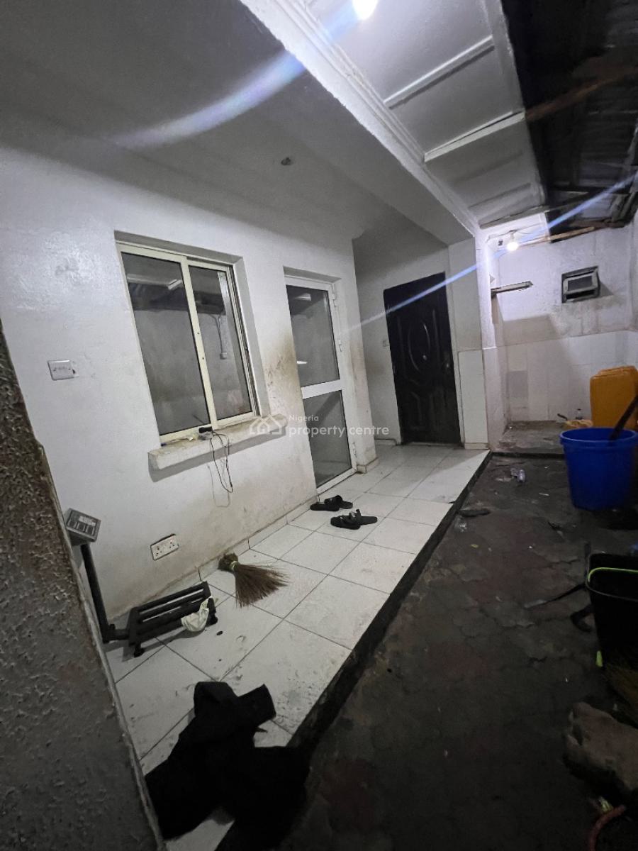 a Room and Parlour Bq for Commercial Use, Off Admiralty Road, Lekki Phase 1, Lekki, Lagos, Mini Flat (room and Parlour) for Rent