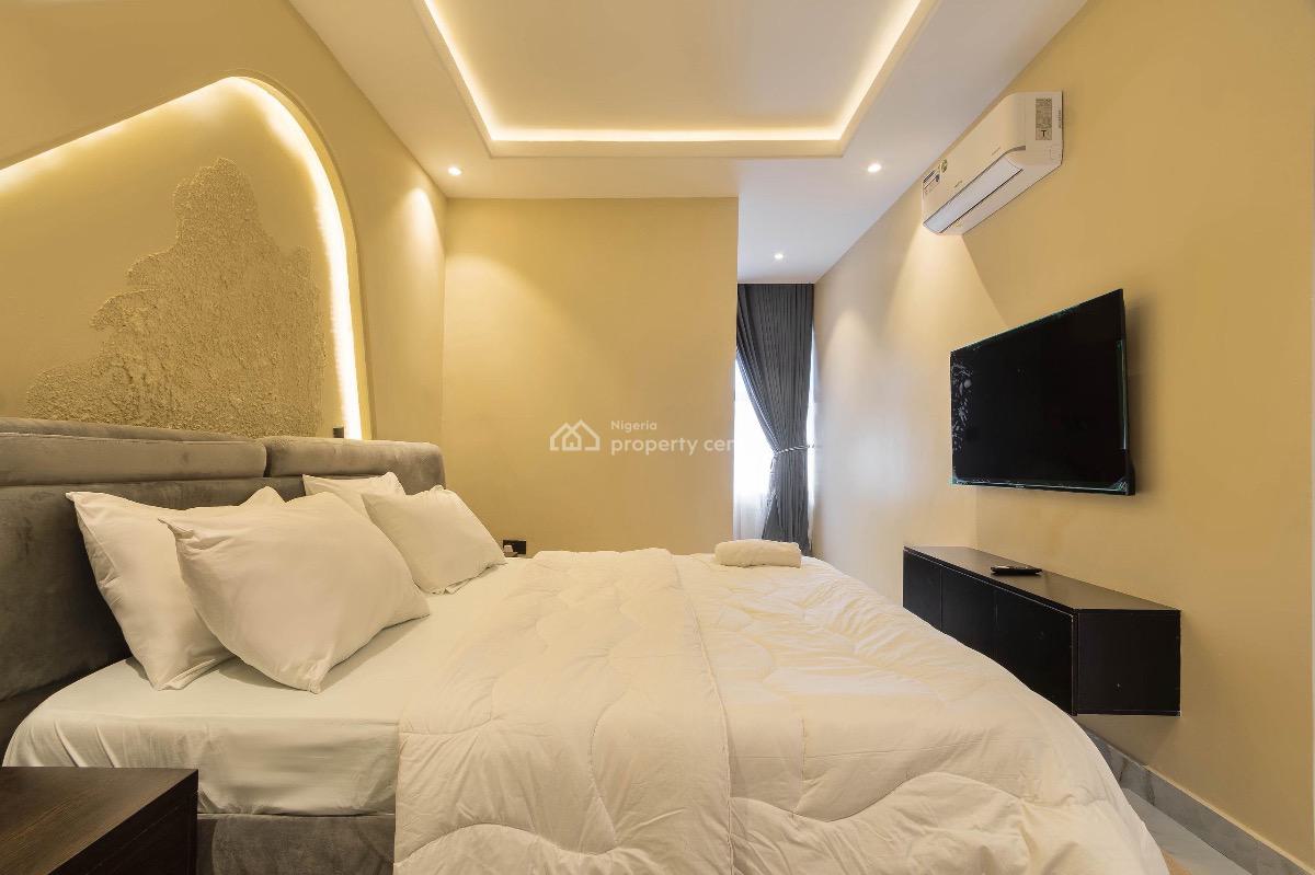 2 Bedroom Maisonette with Pool, Ps5 & Snooker, Lekki Phase 1, Lekki, Lagos, Flat / Apartment Short Let