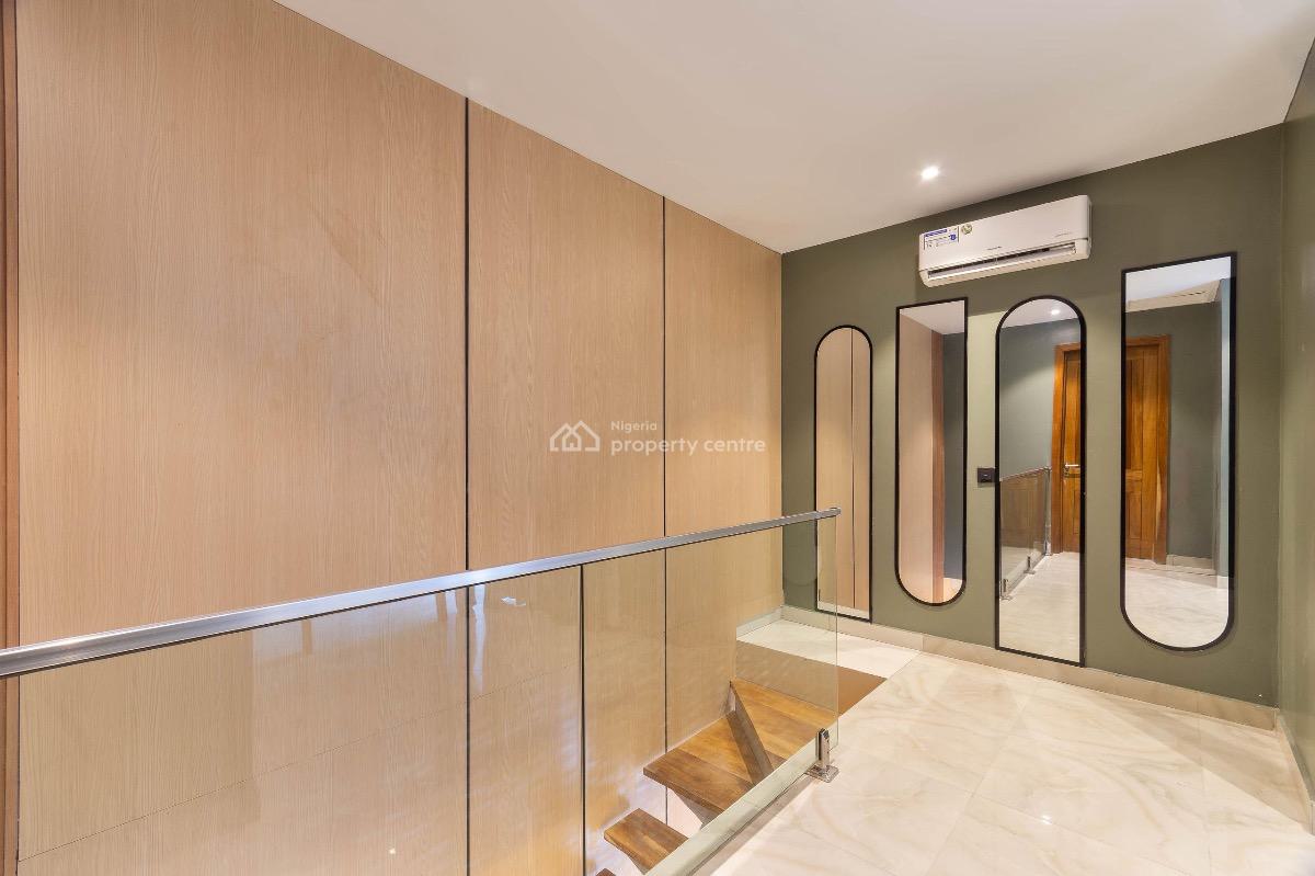 2 Bedroom Maisonette with Pool, Ps5 & Snooker, Lekki Phase 1, Lekki, Lagos, Flat / Apartment Short Let