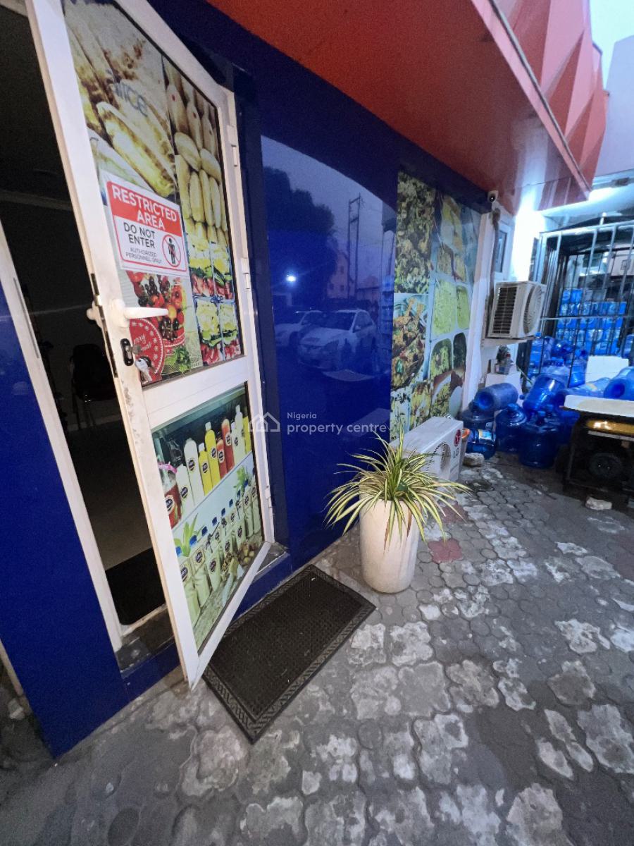 Shop Space Ground Floor Facing Road, Off Admiralty Way, Lekki Phase 1, Lekki, Lagos, Shop for Rent