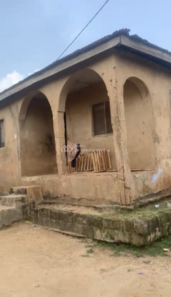Bungalow 9 Rooms Face to Face House, Off Opeyemi Street, Ibafo, Ogun, House for Sale