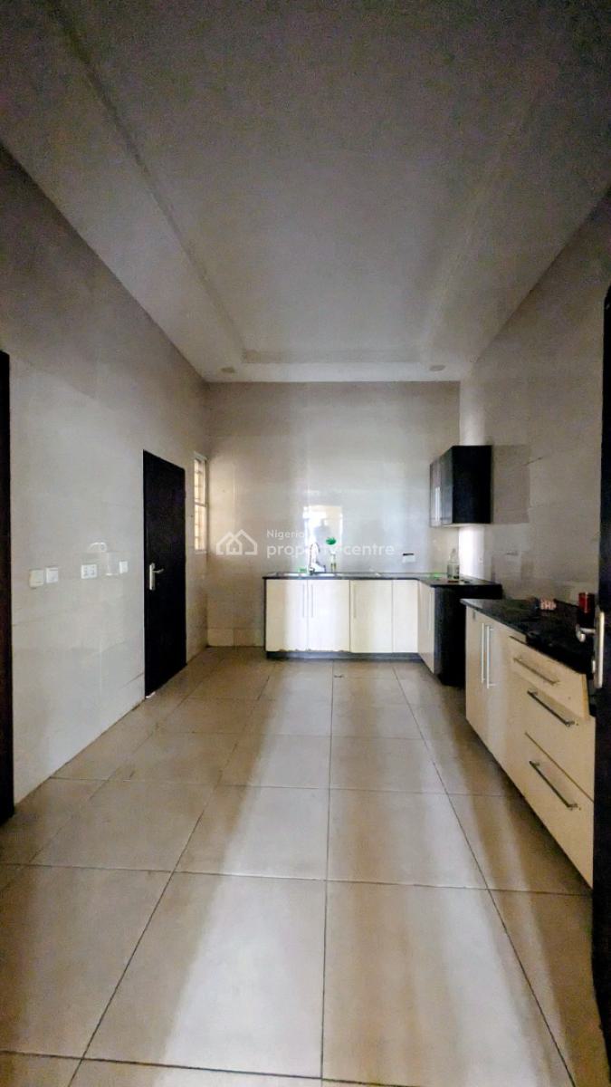 Serviced 5 Bedroom Terrace Duplex with Bq (corner Unit), American International School, Durumi, Abuja, Terraced Duplex for Rent