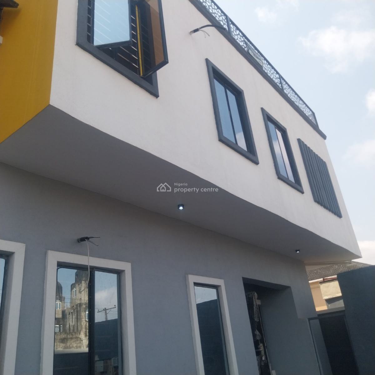 Lovely 4 Bedrooms Duplex, Magodo Phase 1, Magodo, Lagos, Detached Duplex for Rent