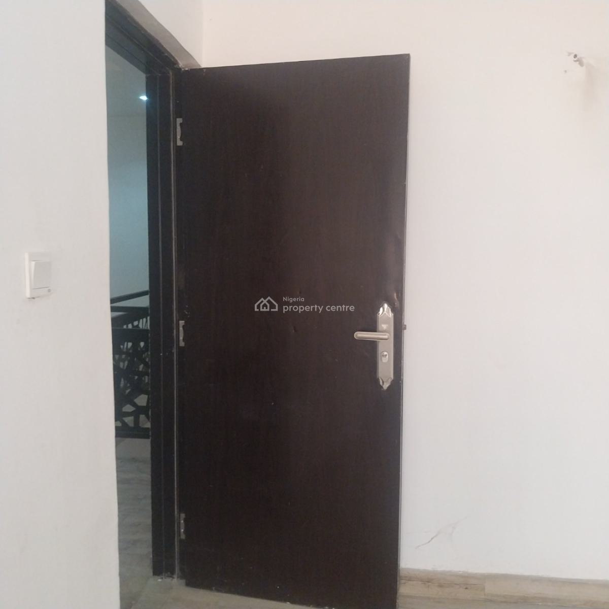 Lovely 4 Bedrooms Duplex, Magodo Phase 1, Magodo, Lagos, Detached Duplex for Rent