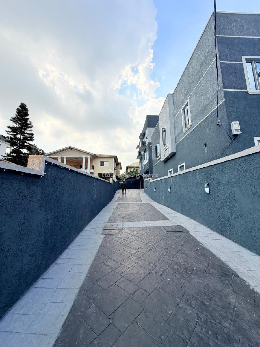 Newly 4 Bedrooms Semi Detached Duplex, Magodo, Lagos, Semi-detached Duplex for Sale