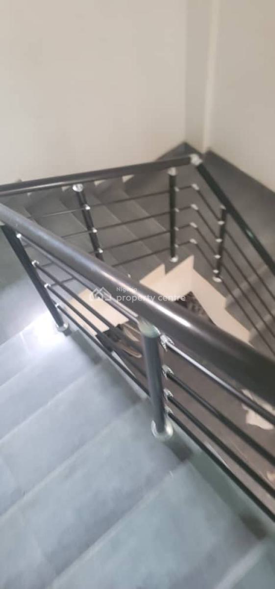 Serviced 2 Bedrooms Flat, Ologolo, Lekki, Lagos, Flat / Apartment for Rent