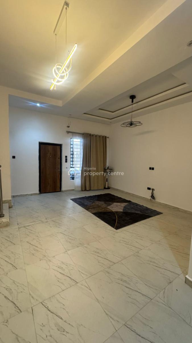 Single Room in a Shared Apartment, Orchid Road, Lekki, Lagos, House for Rent