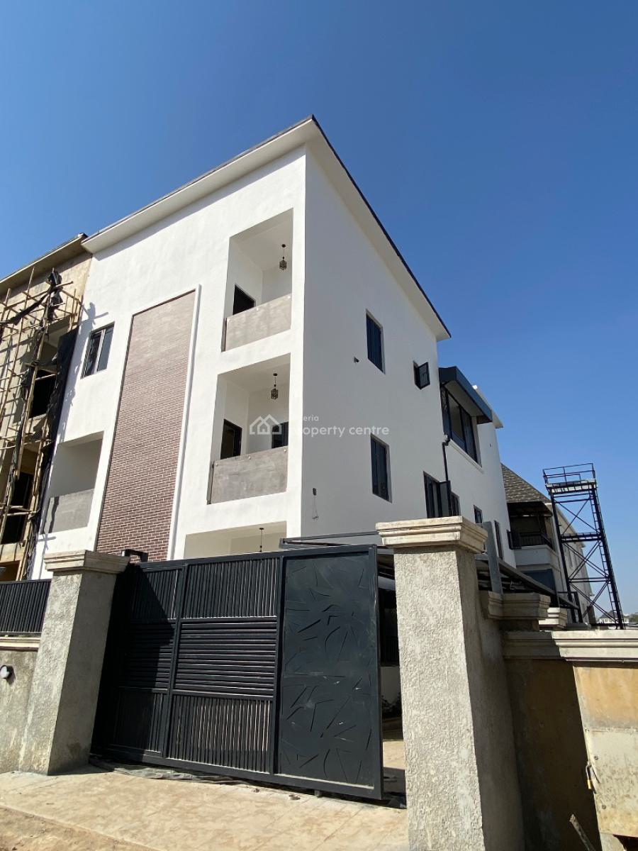Luxury 6- Bedroom Semi-detached Duplex with Bq, Guzape District, Abuja, Semi-detached Duplex for Sale