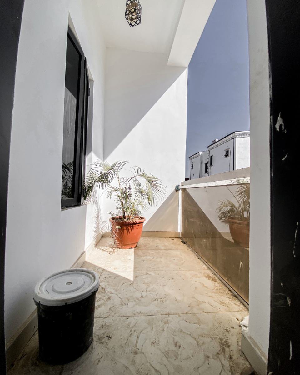 Luxury 6- Bedroom Semi-detached Duplex with Bq, Guzape District, Abuja, Semi-detached Duplex for Sale