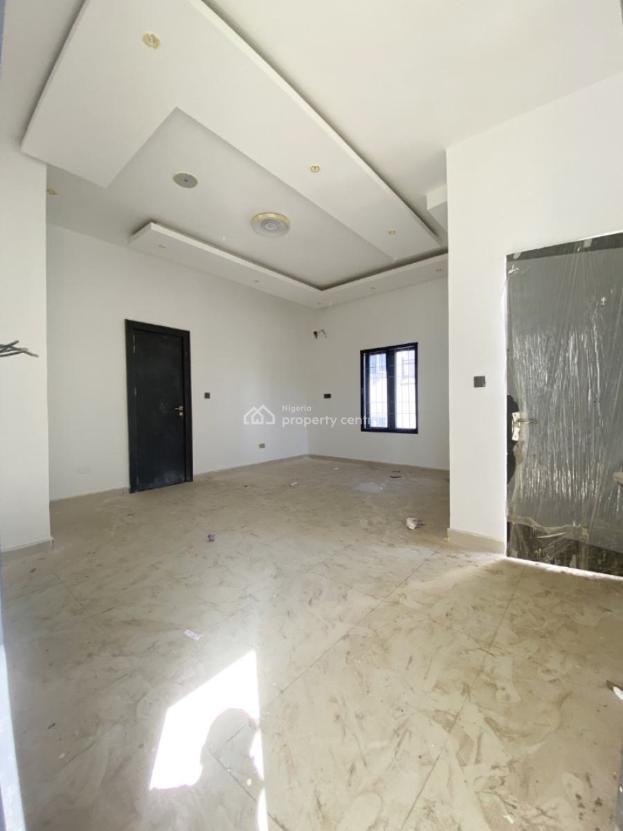 Luxury 6- Bedroom Semi-detached Duplex with Bq, Guzape District, Abuja, Semi-detached Duplex for Sale